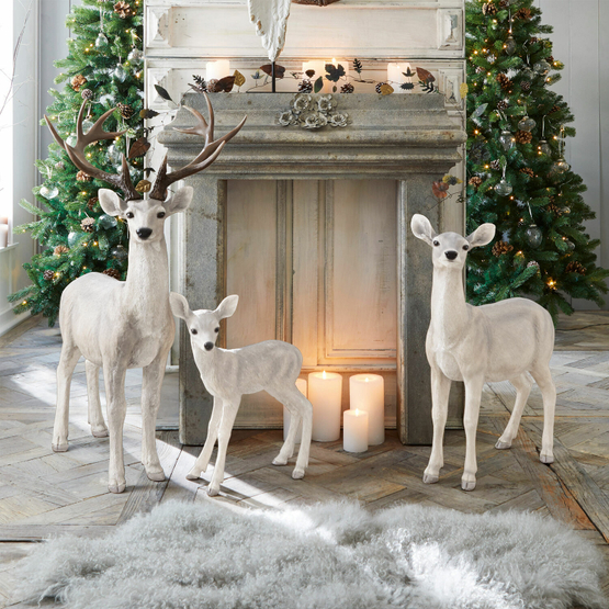 Ciervo con cierva y cervatillo Olsen