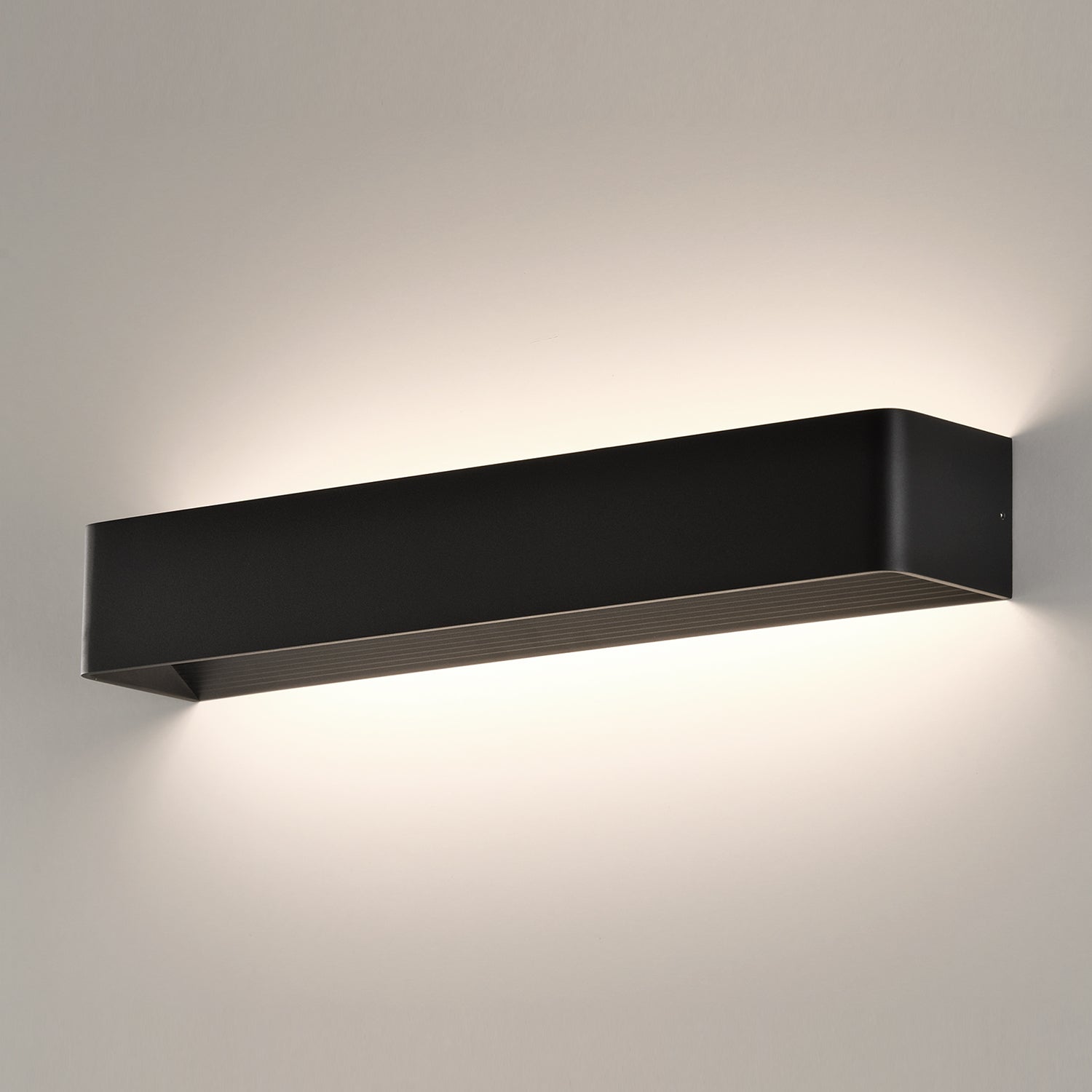 ACB Icon Aplique 16/3089-50 Negro Texturado, LED 32W 3162lm, CRI90 I, LED integrado, Kelvin 2700K-3000K Slide Switch A3089470N