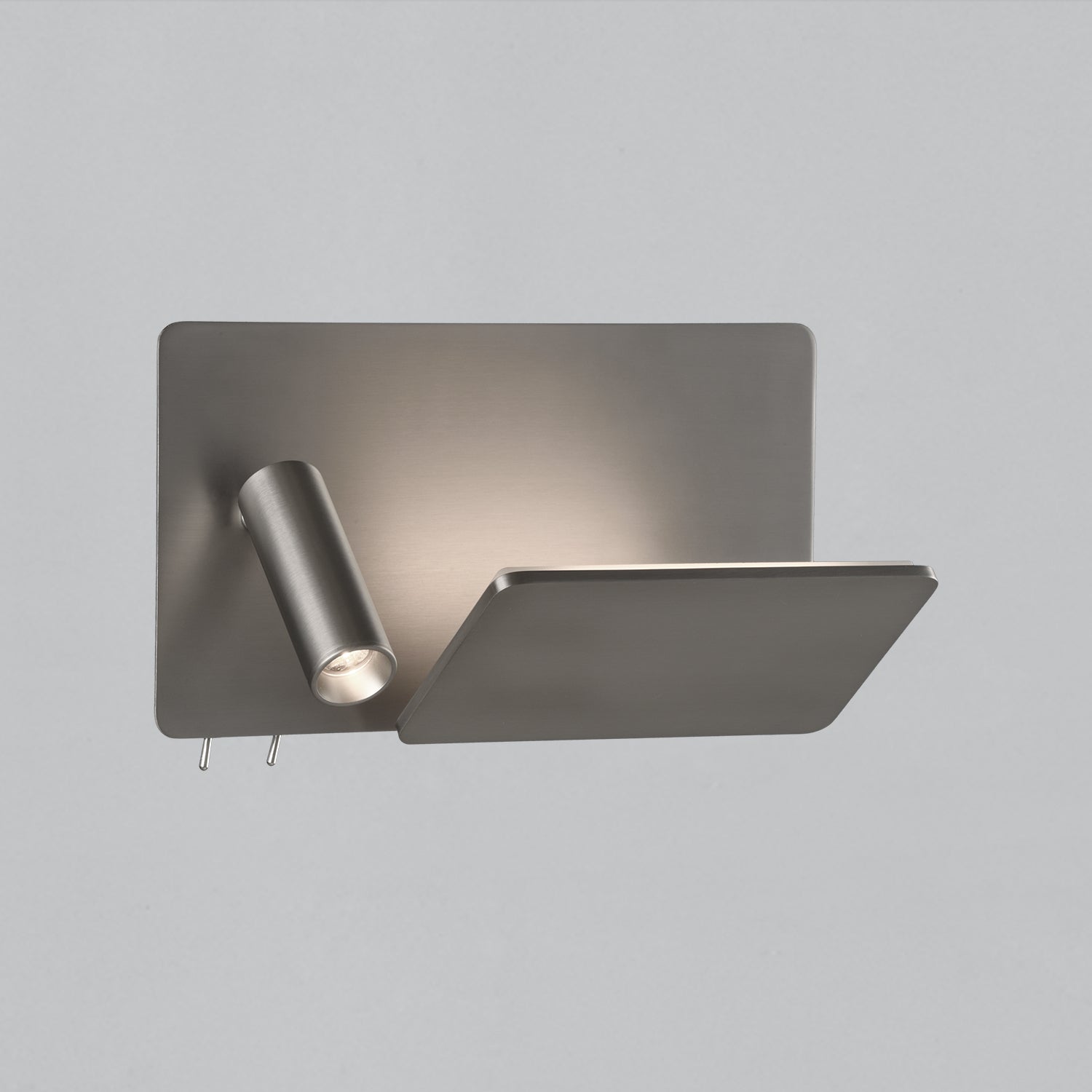 ACB Laika Aplique 16/3665 Niquel Mate, LED 6W 2700K 600lm + 3W 2700K 315lm, CRI90 , Dos interruptores, Orientable, Con USB, CON USBC A3665194NMIZQ