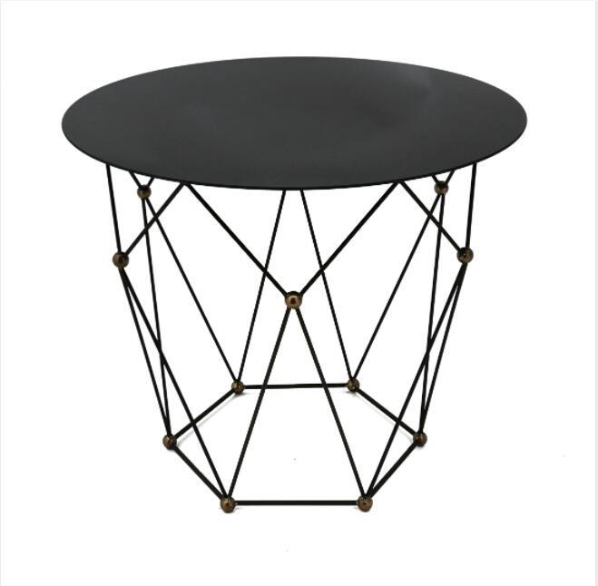 DKD Home Decor Mesita Auxiliar Estilo Loft en Metal y Cristal, Colores Negro y Dorado, Dimensiones 70x70x60 cm (Ancho x Largo x Alto)