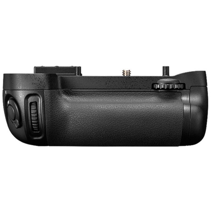 NIKON EMPUÑADURA MB-D15 P/D7100 2ª mano