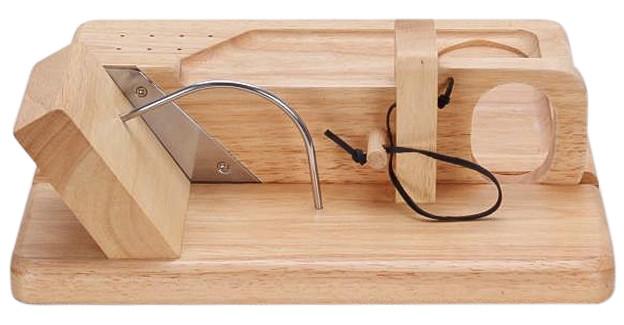 DKD Home Decor Cortador de Embutido de Madera Rubberwood y Acero Inoxidable Natural - 29x29x10 cm